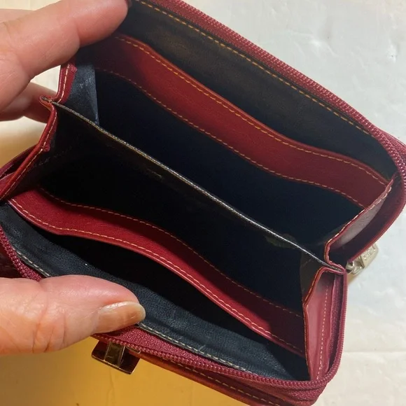 VTG Balenciaga Paris Cherry Red Leather Bifold Walllet Snap Zipper Closures - Picture 3 of 11